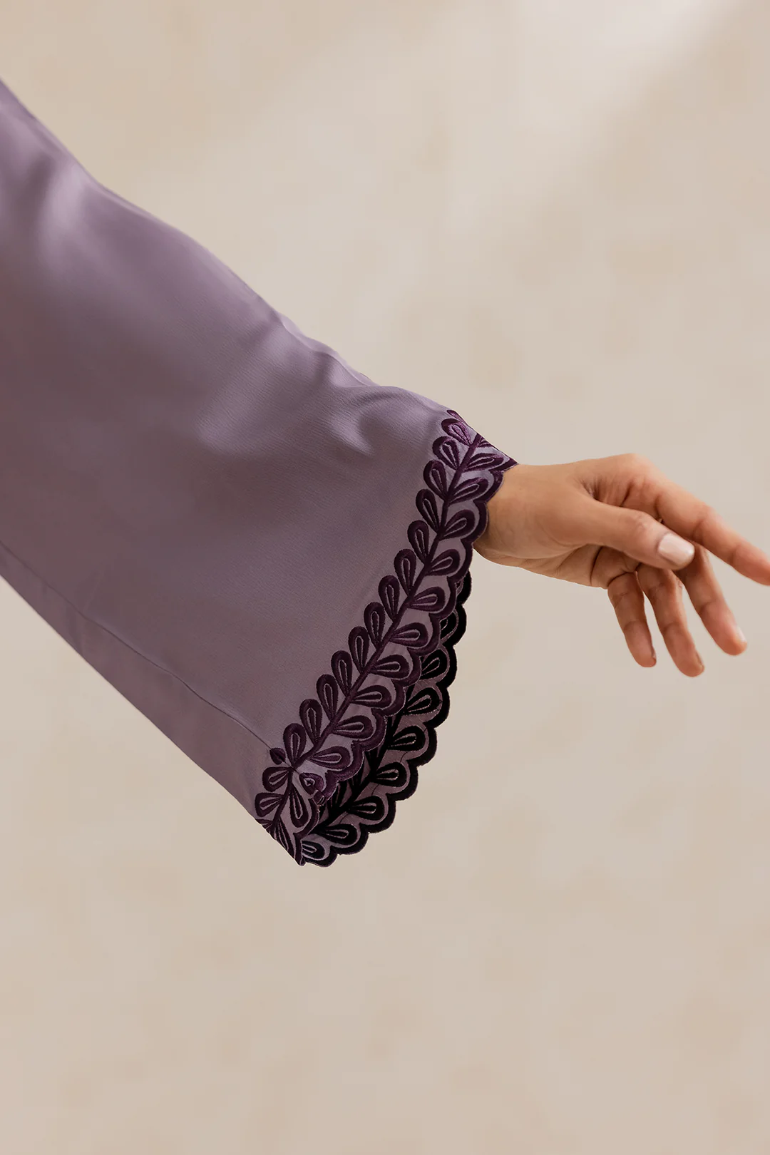 Abaya - 5046 - Image 5