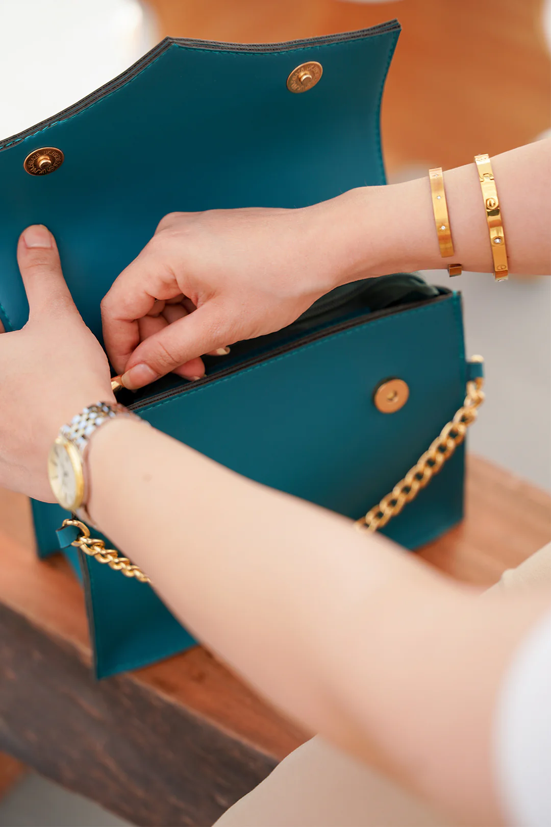 Cross-Body Bag - E206 - Image 17