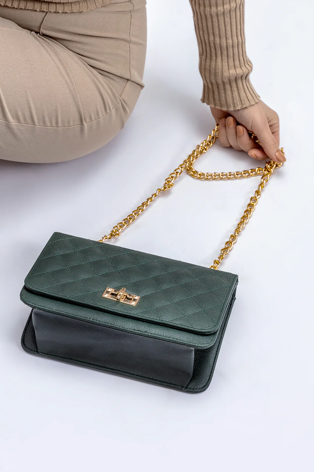 Cross-Body Bags - E149 - Image 2
