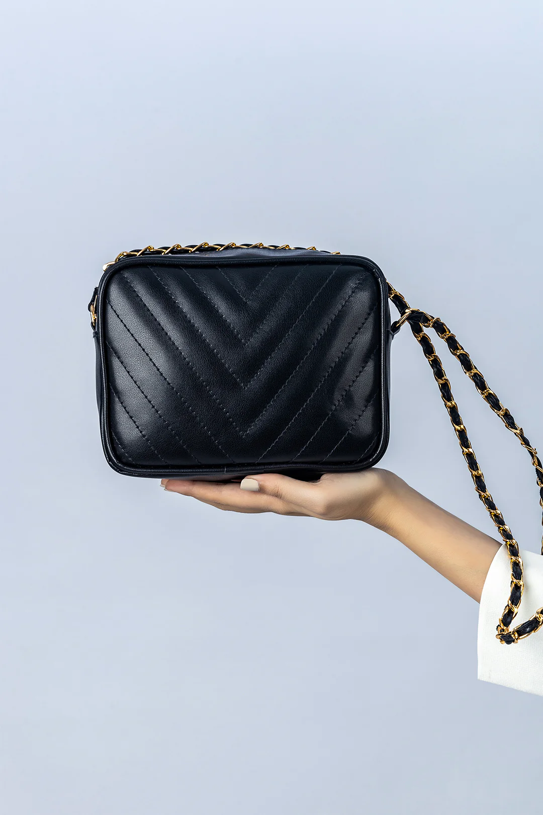 Cross-Body Bags - E184 - Image 3