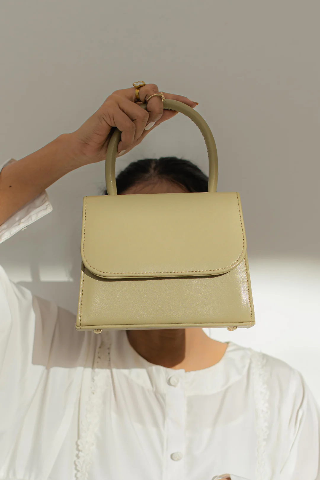 Cross-Body Bags - E221 - Image 3