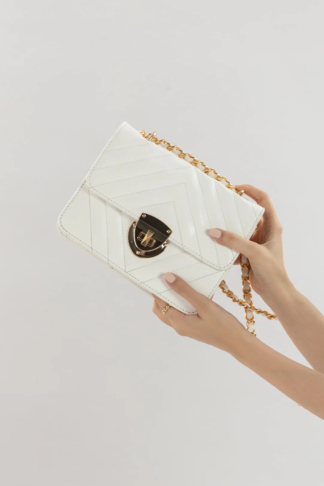 Cross-Body Bags - E257 - Image 8