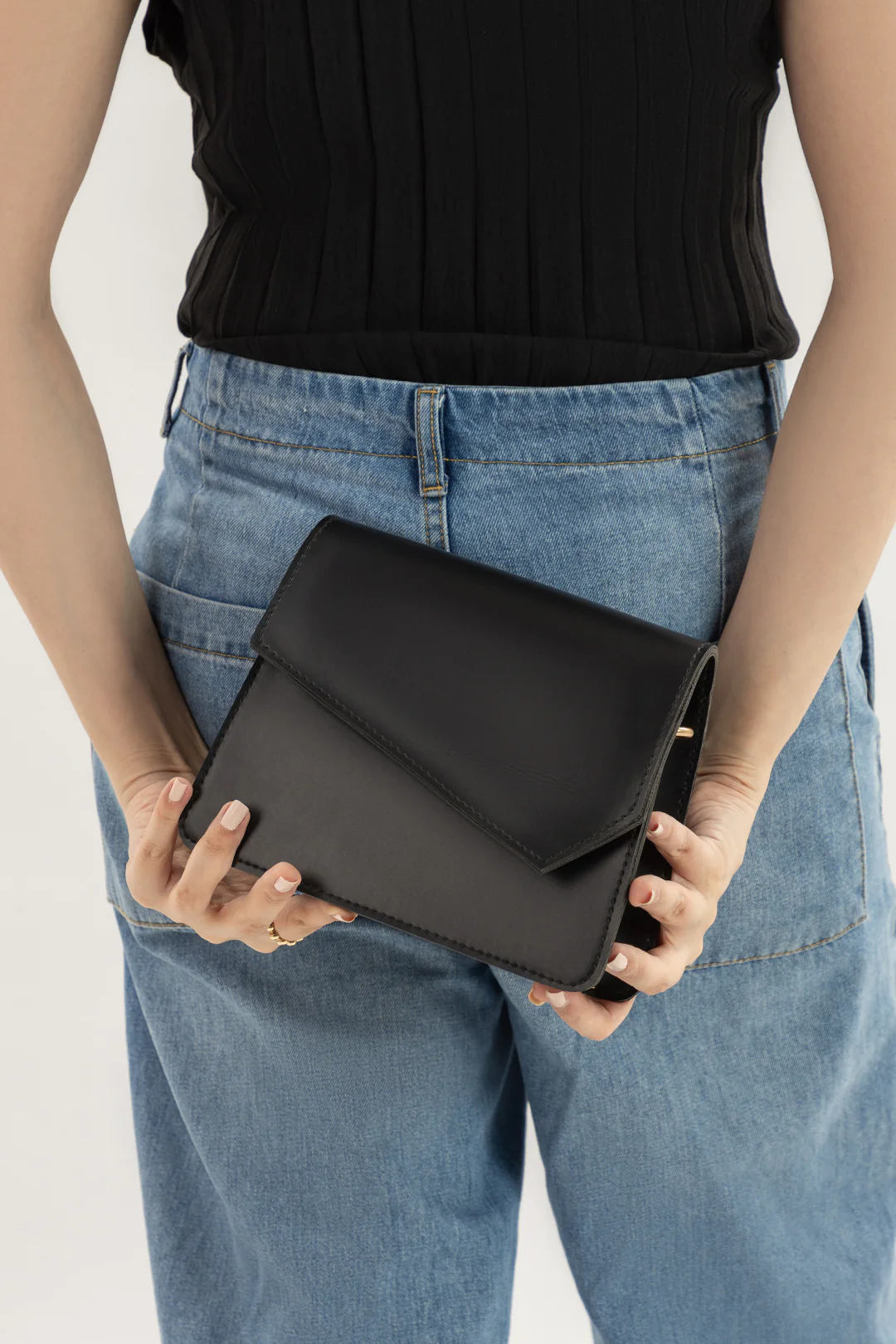 Cross-Body Bags - E258 - Image 6