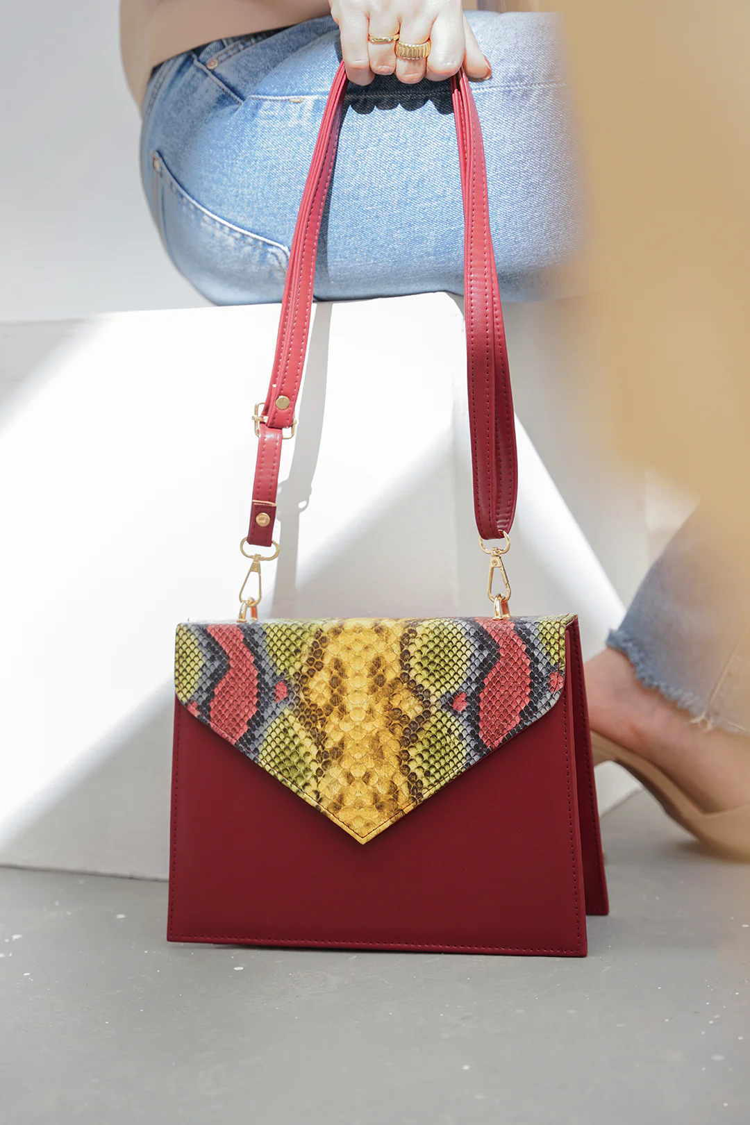 Cross-Body Bags - E201 - Image 13
