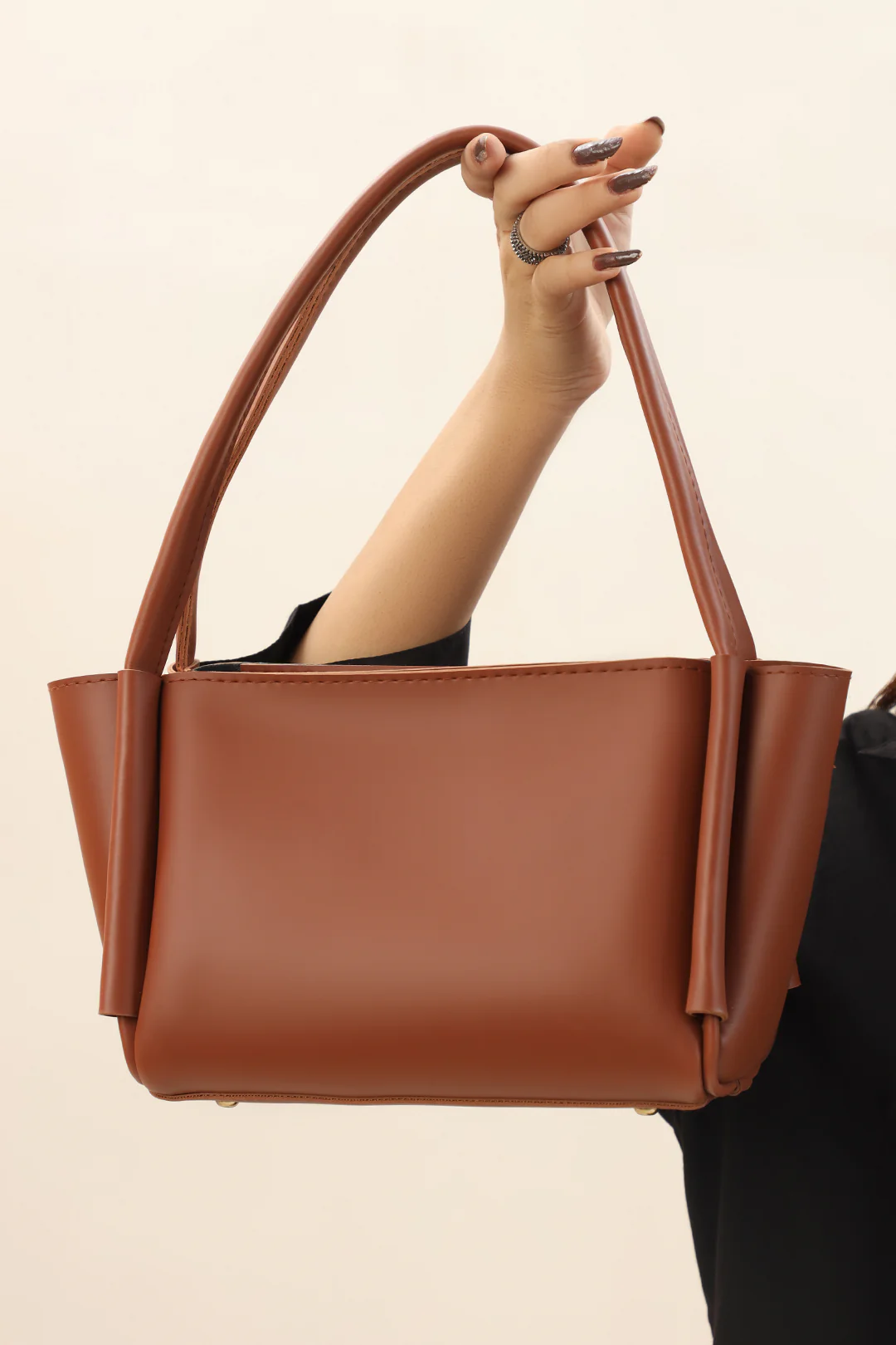 Cross-Body Bags - E289 - Image 3