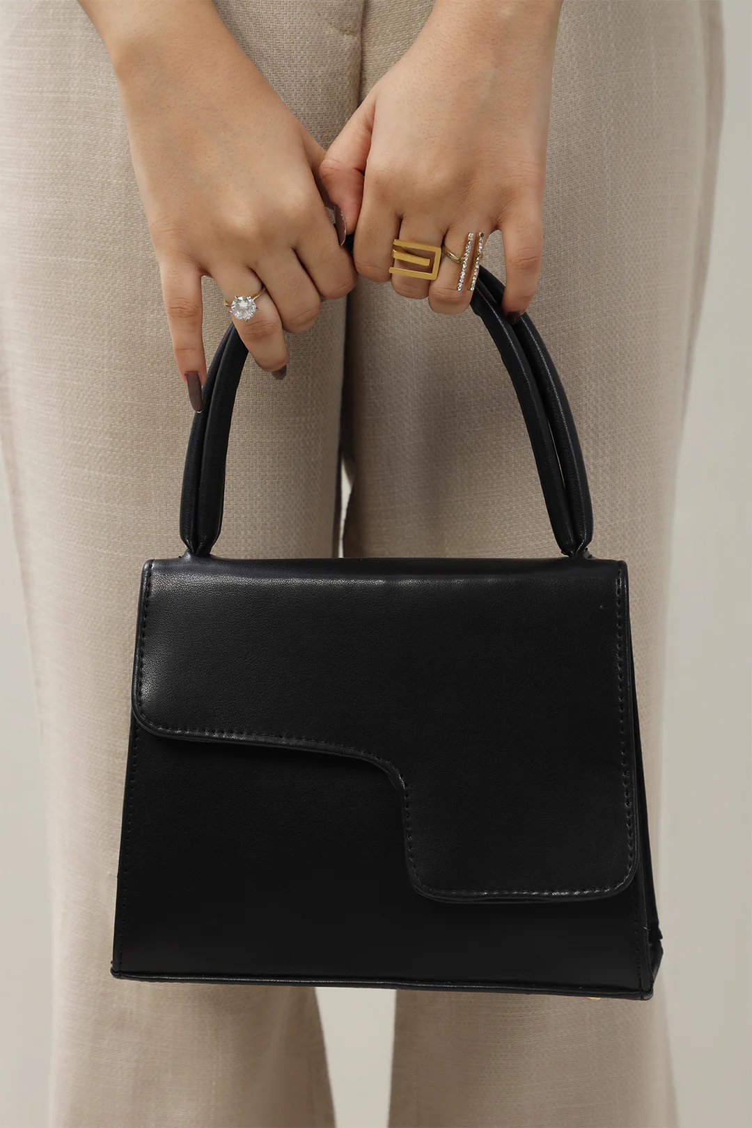 Cross-Body Bags - E304 - Image 4