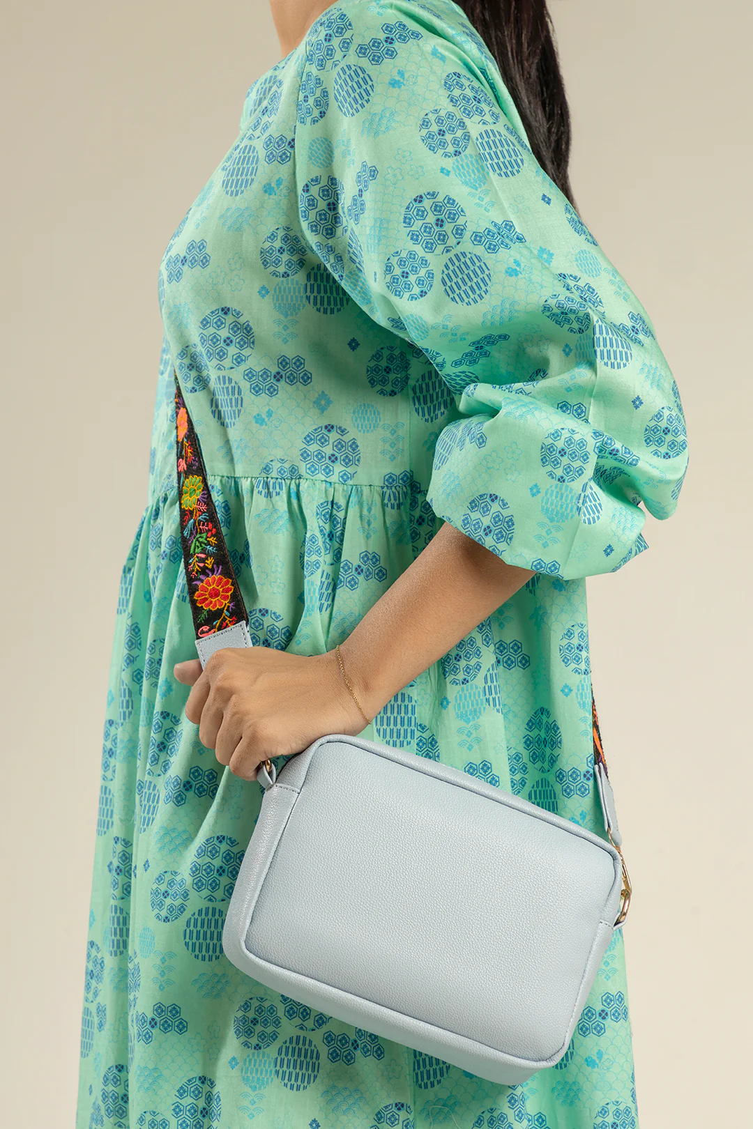 Cross-Body Bags - E339 - Image 6
