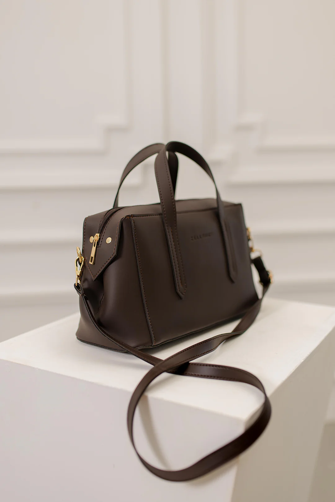 Cross-Body Bags - E403 - Image 9