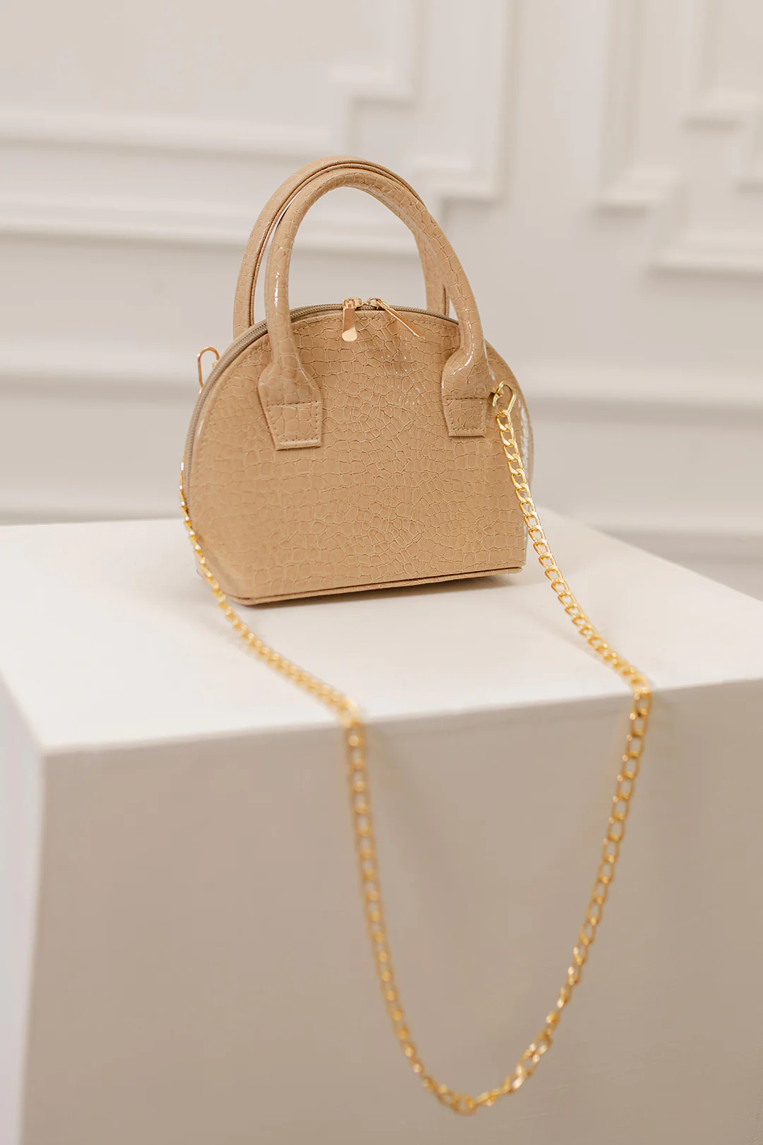 Cross-Body Bags - E404 - Image 7