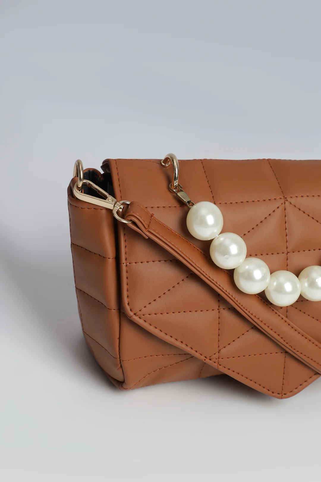 Cross-Body Bags - E412 - Image 5