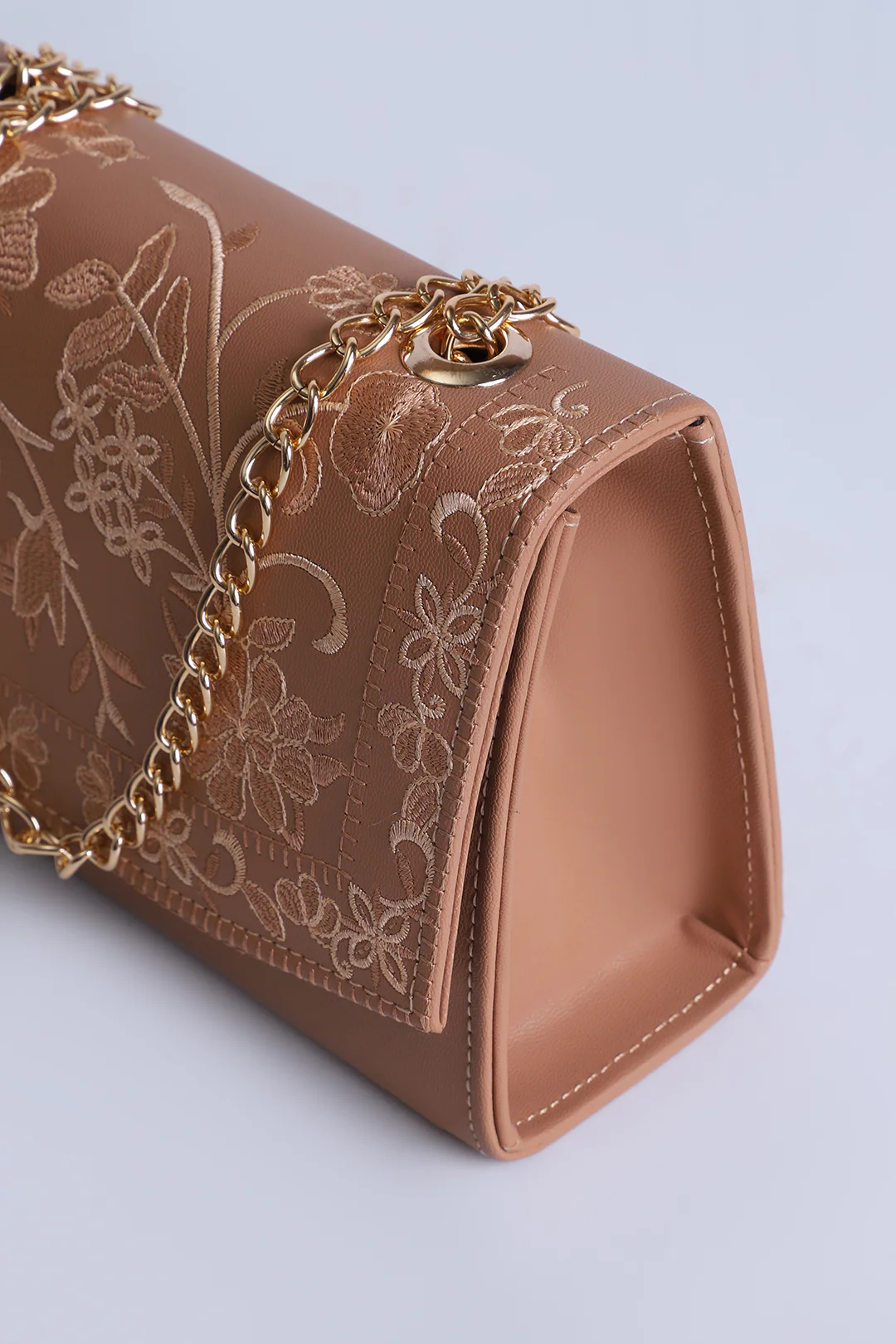 Cross-Body Bags - E505 - Image 6