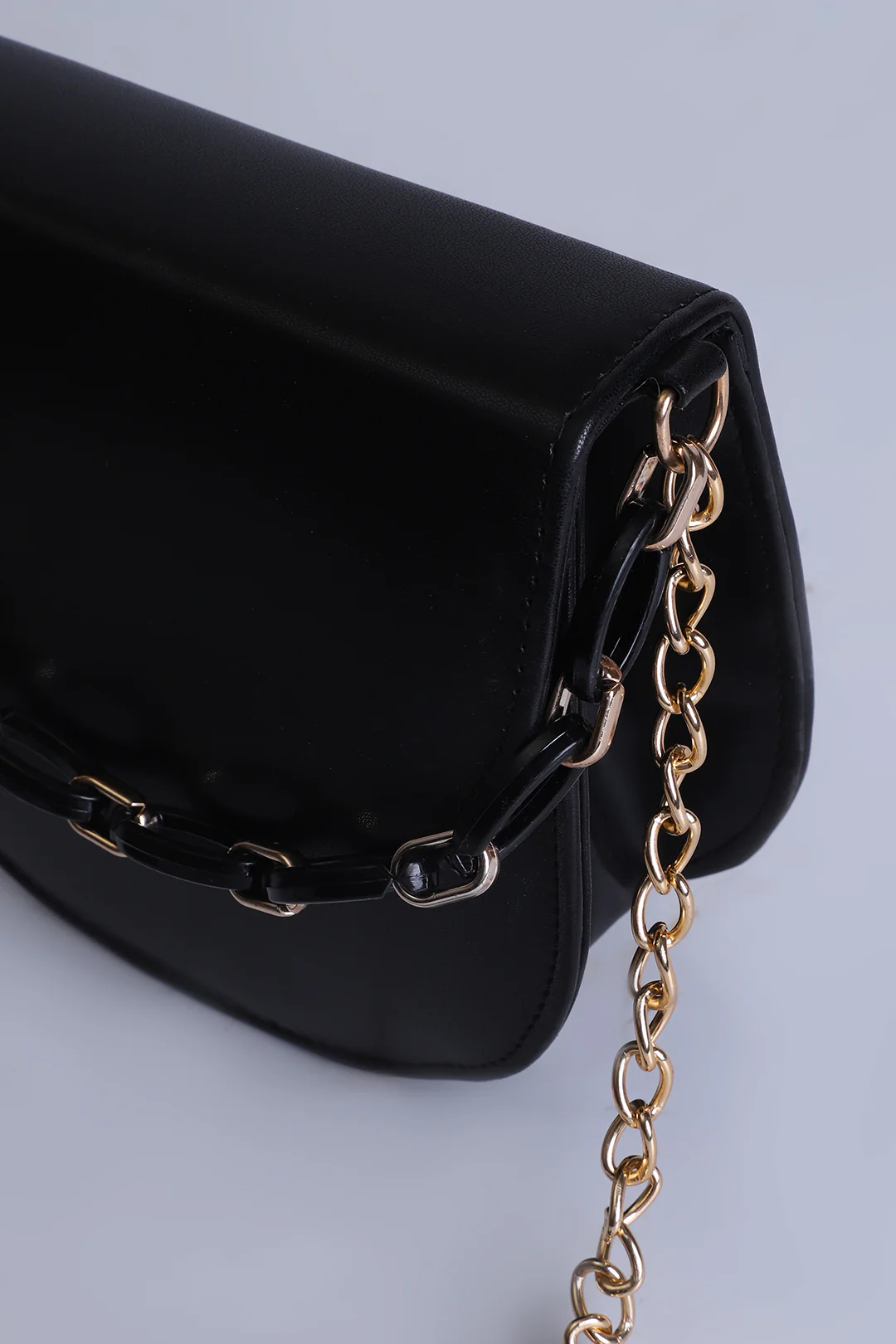 Cross-Body Bags - E528 - Image 3