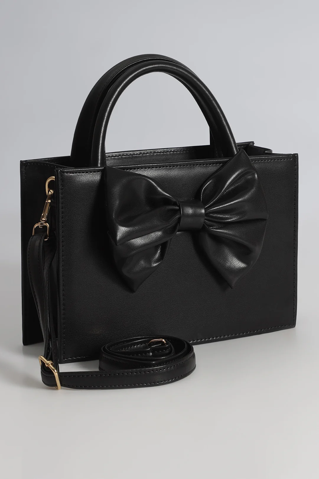 Cross-Body Bags - E560