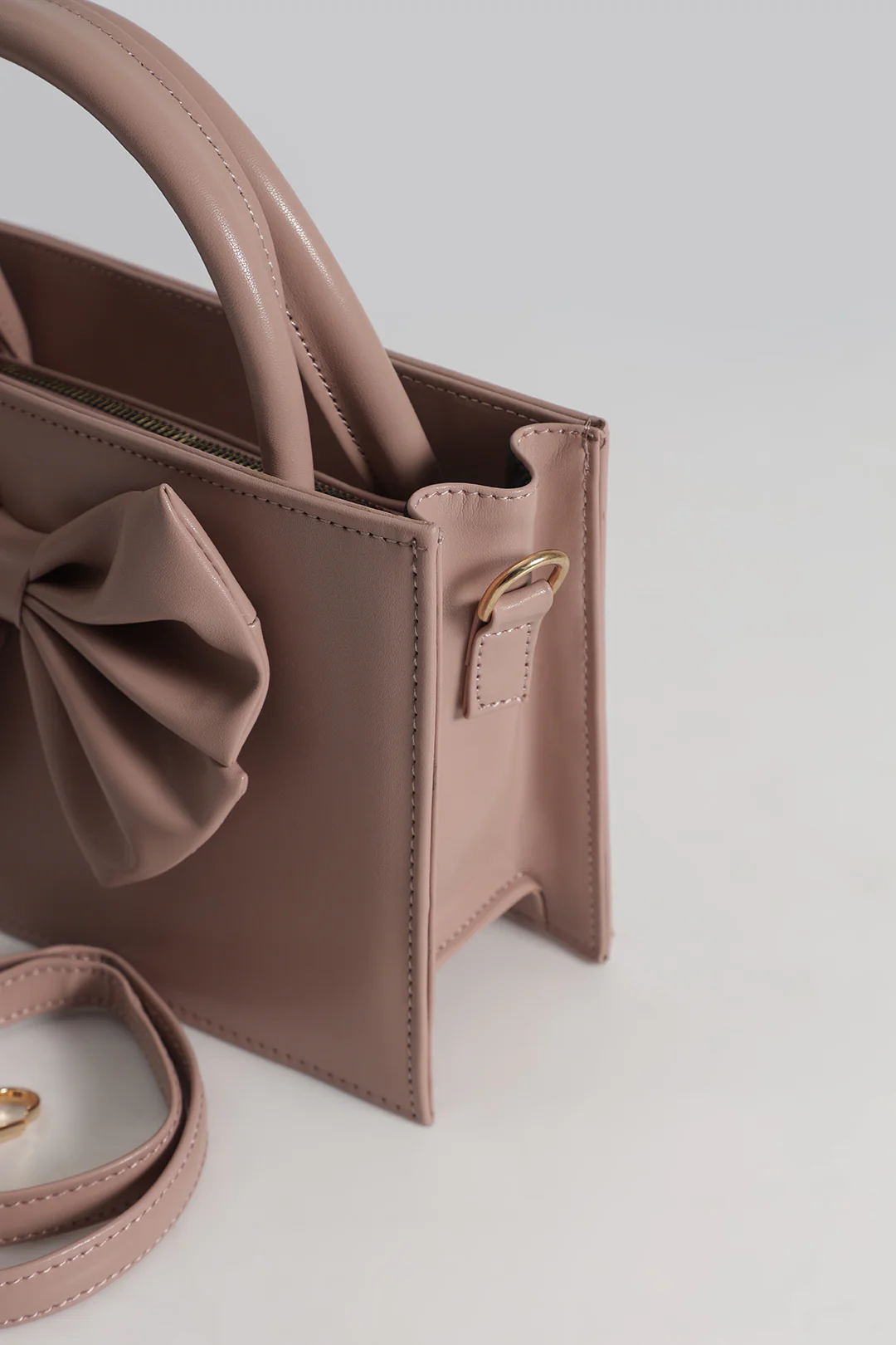Cross-Body Bags - E560 - Image 6