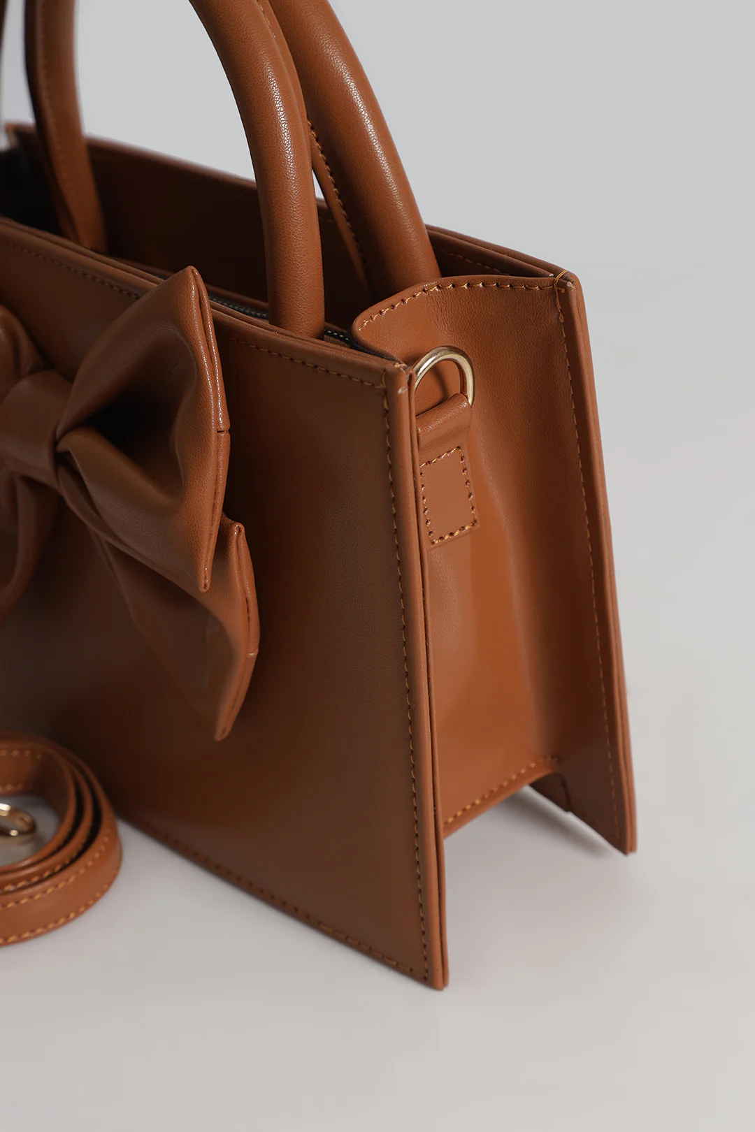 Cross-Body Bags - E560 - Image 9
