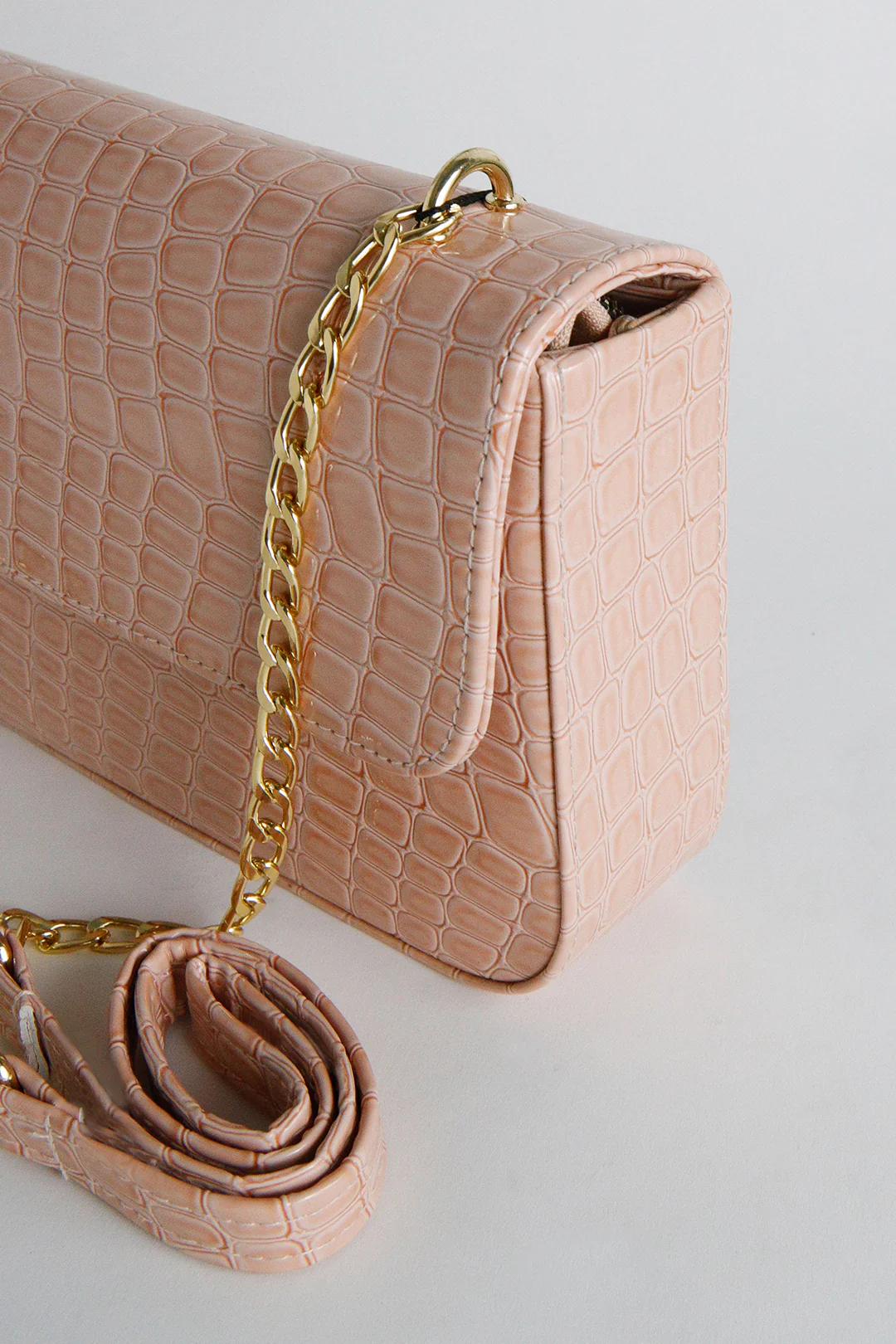 Cross-Body Bags - E568 - Image 9