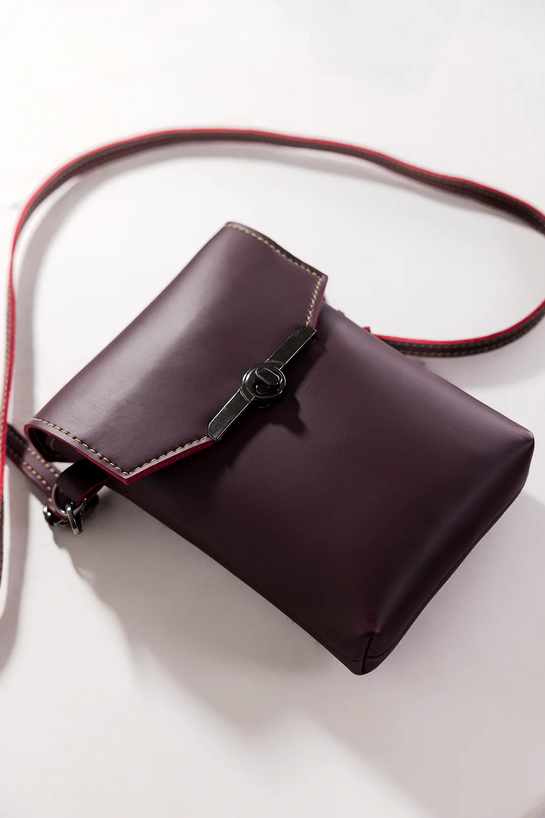Cross-Body Bags - E581 - Image 5
