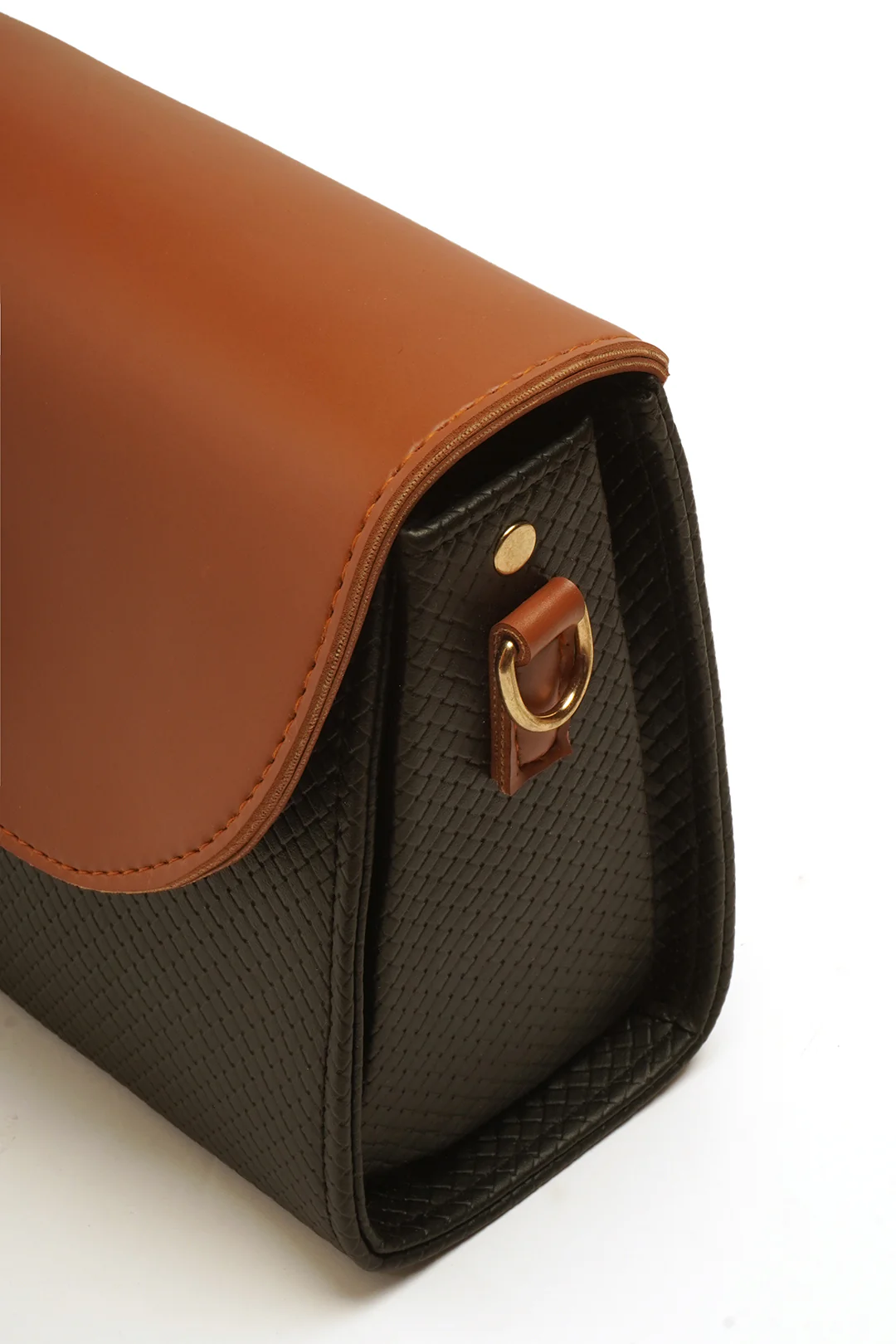 Cross-Body Bags - E738 - Image 3