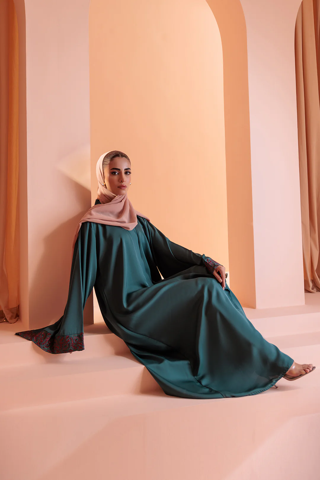 Embroidered Button Through Abaya - 5009 - Image 7