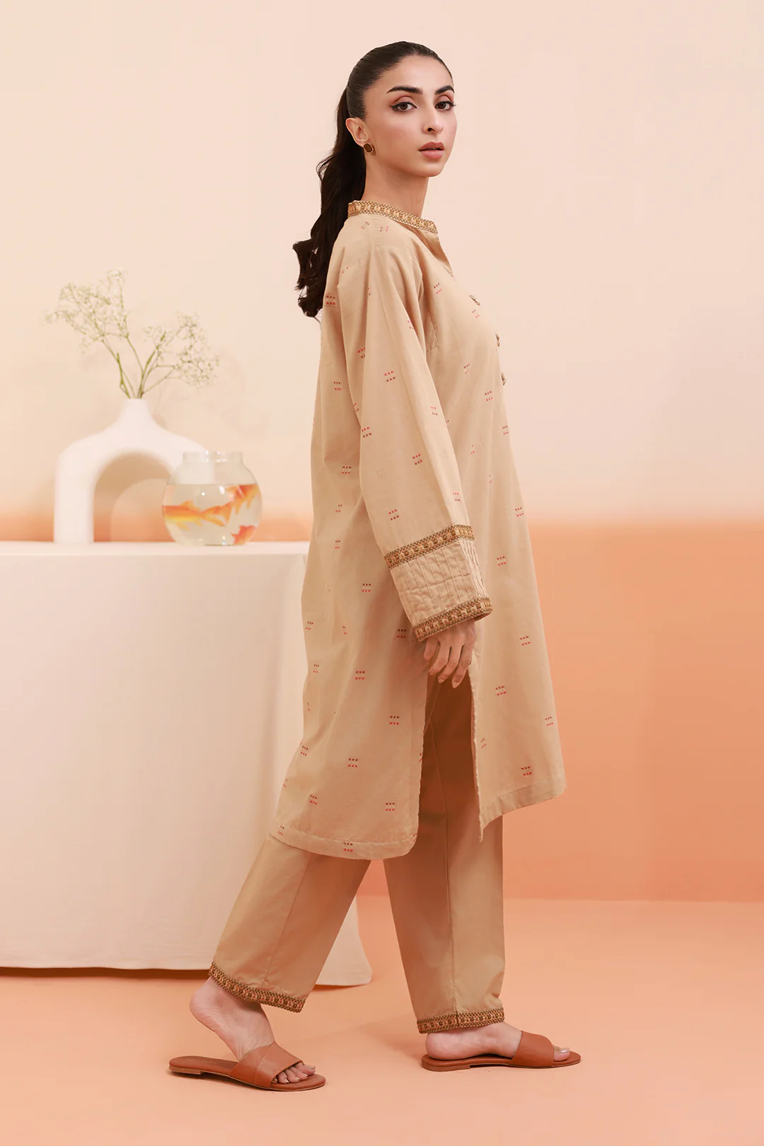 Embroidered Kurta Trouser - 3346 - Image 3