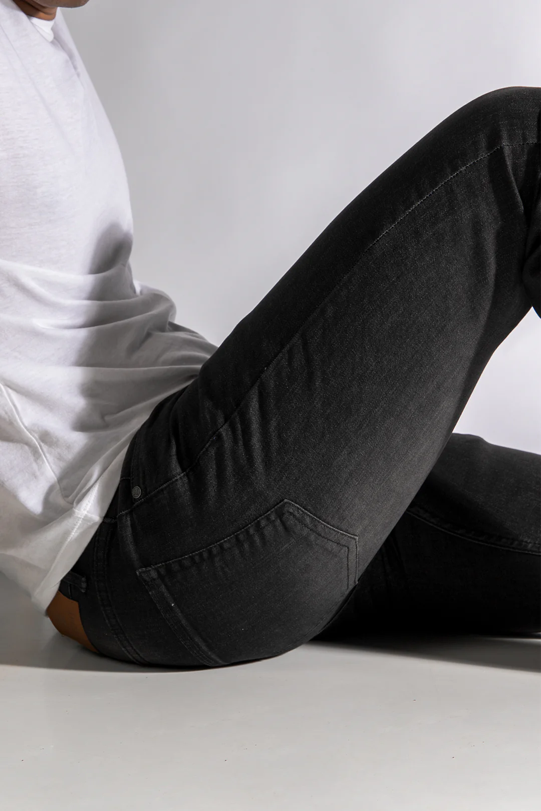 Essential Denim - 1009 - Image 3