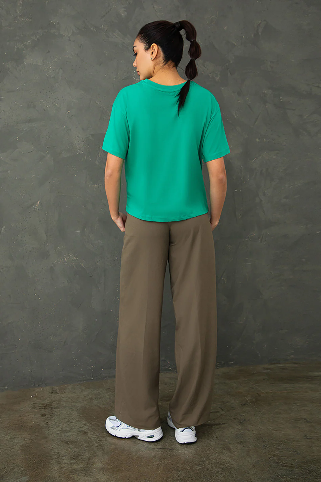 Essential T-shirt - B23 - Image 15