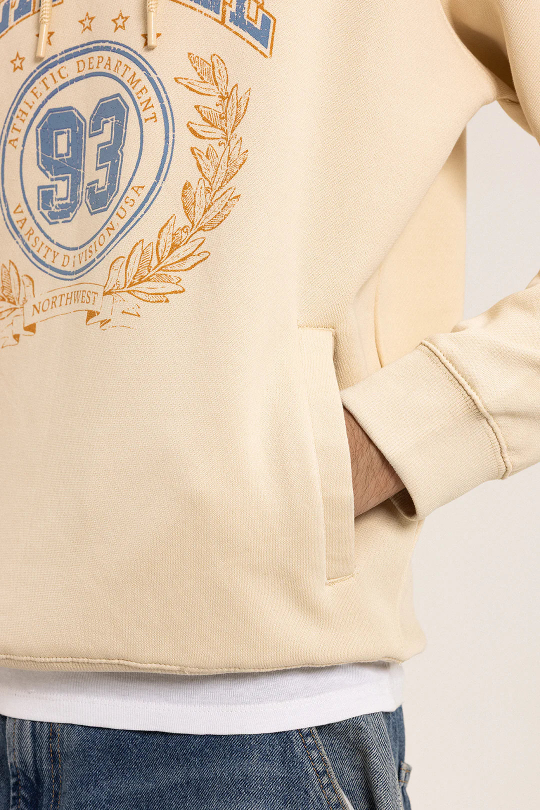 Graphic Hoodie - 5020 - Image 2