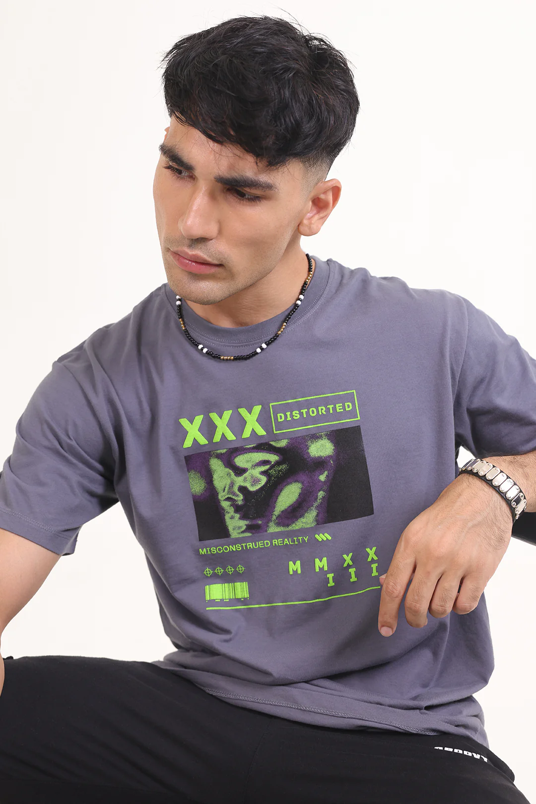 Relax Graphic T-Shirt - X010 - Image 3