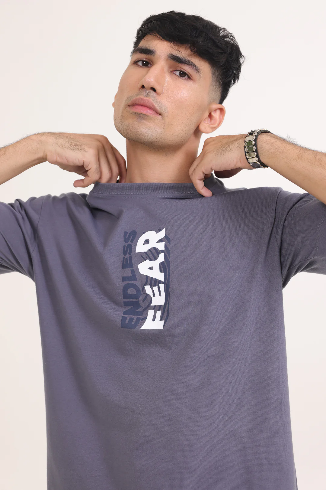 Relax Graphic T-Shirt - X011