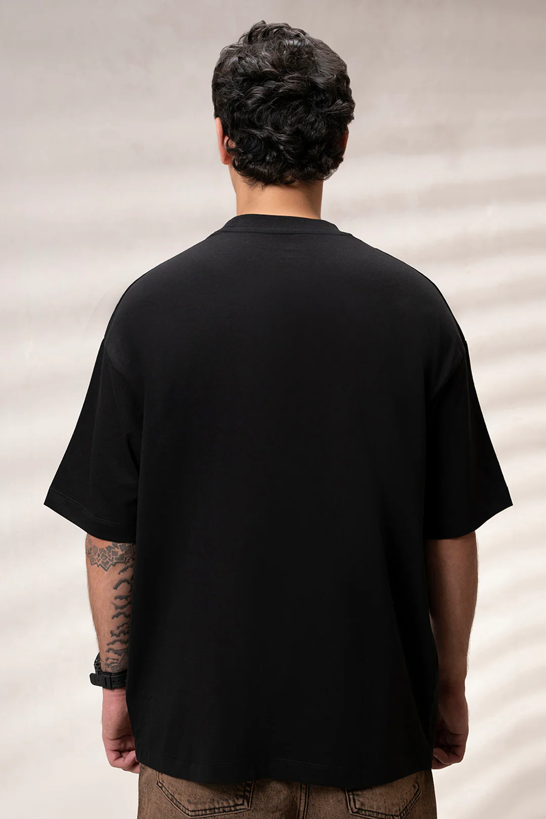 Oversized Graphic T-Shirt - D002 - Image 3