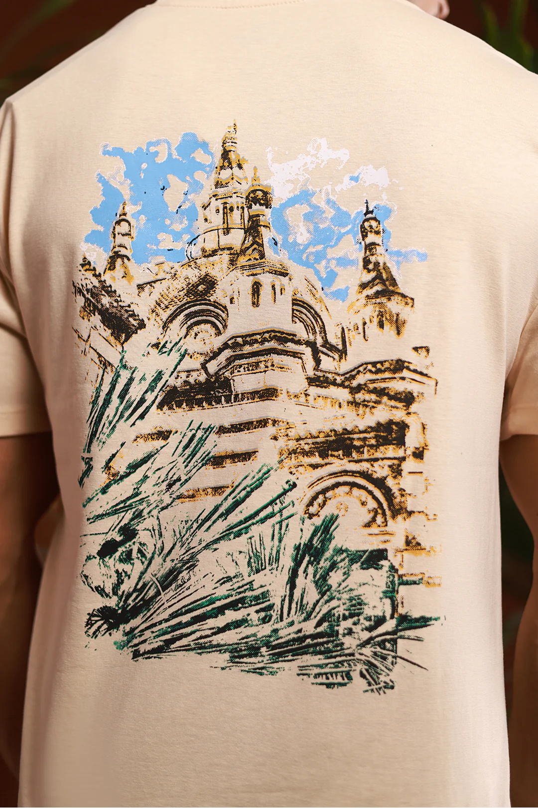 Graphic T-Shirt - R050 - Image 3