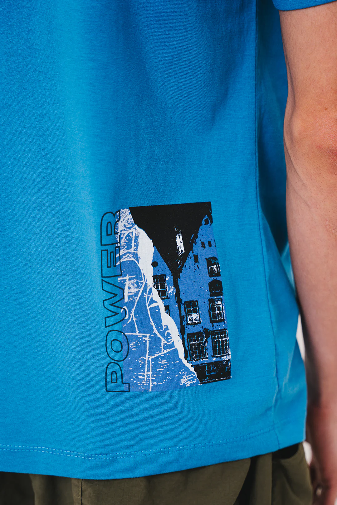 Graphic T-Shirt - R085 - Image 6