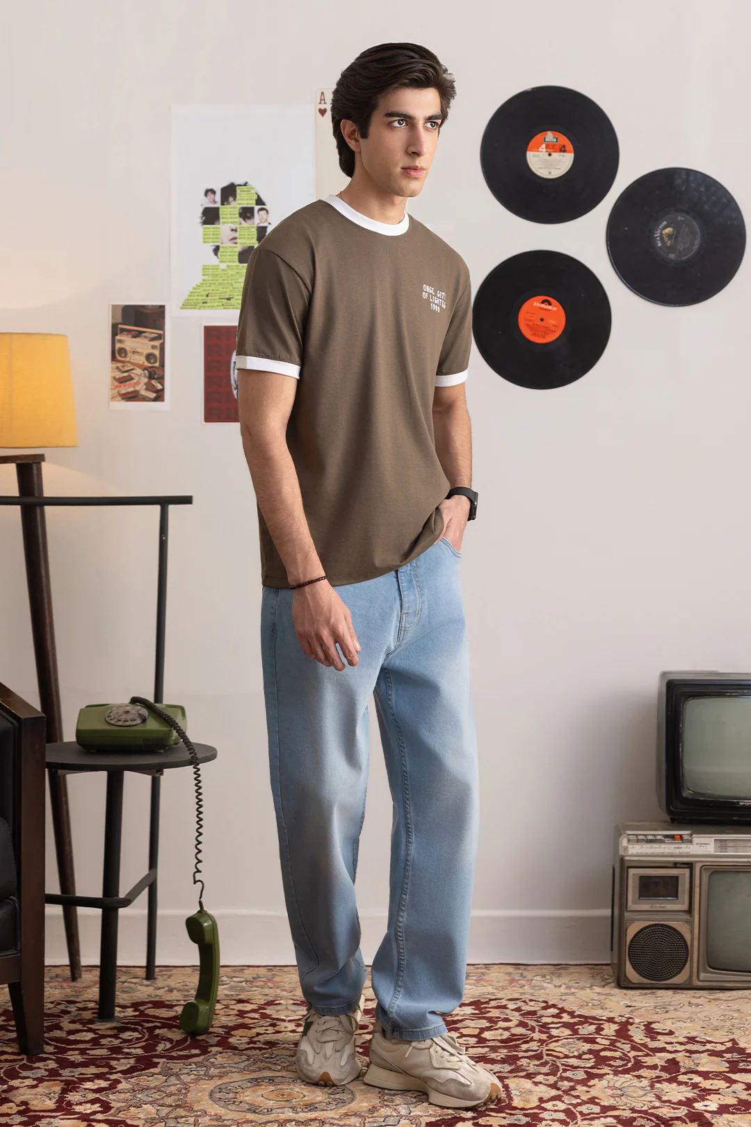 Graphic T-Shirt - R337 - Image 3