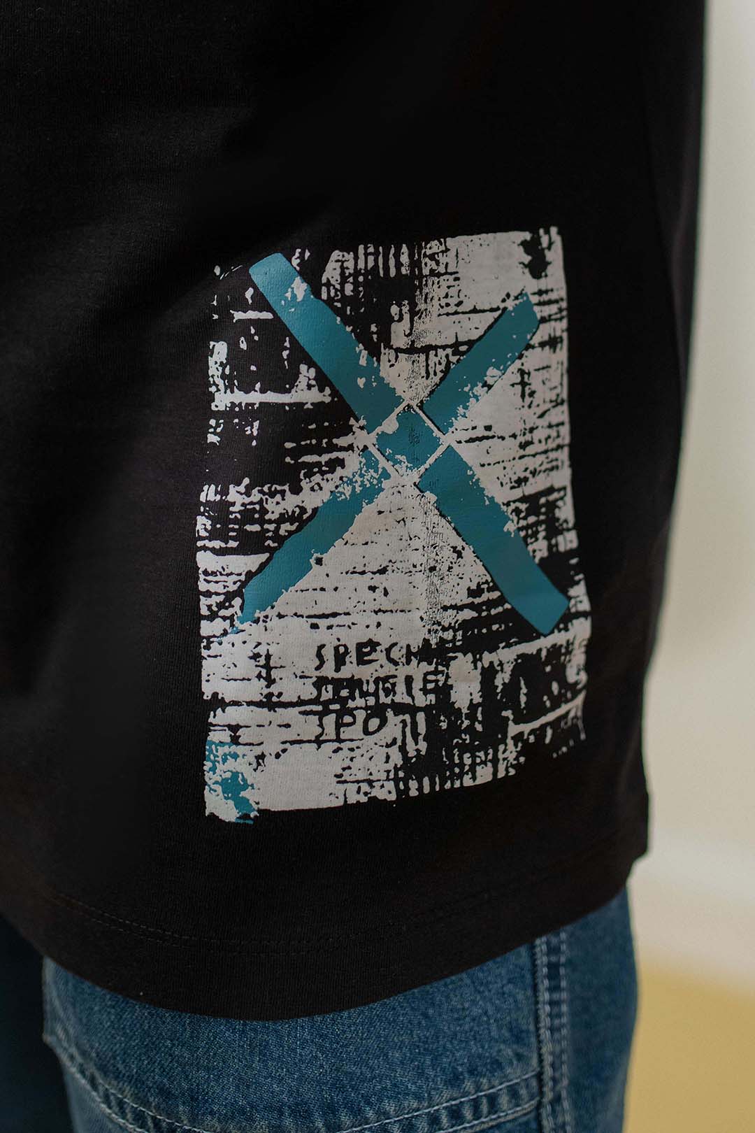 Relax Graphic T-Shirt - X010 - Image 4