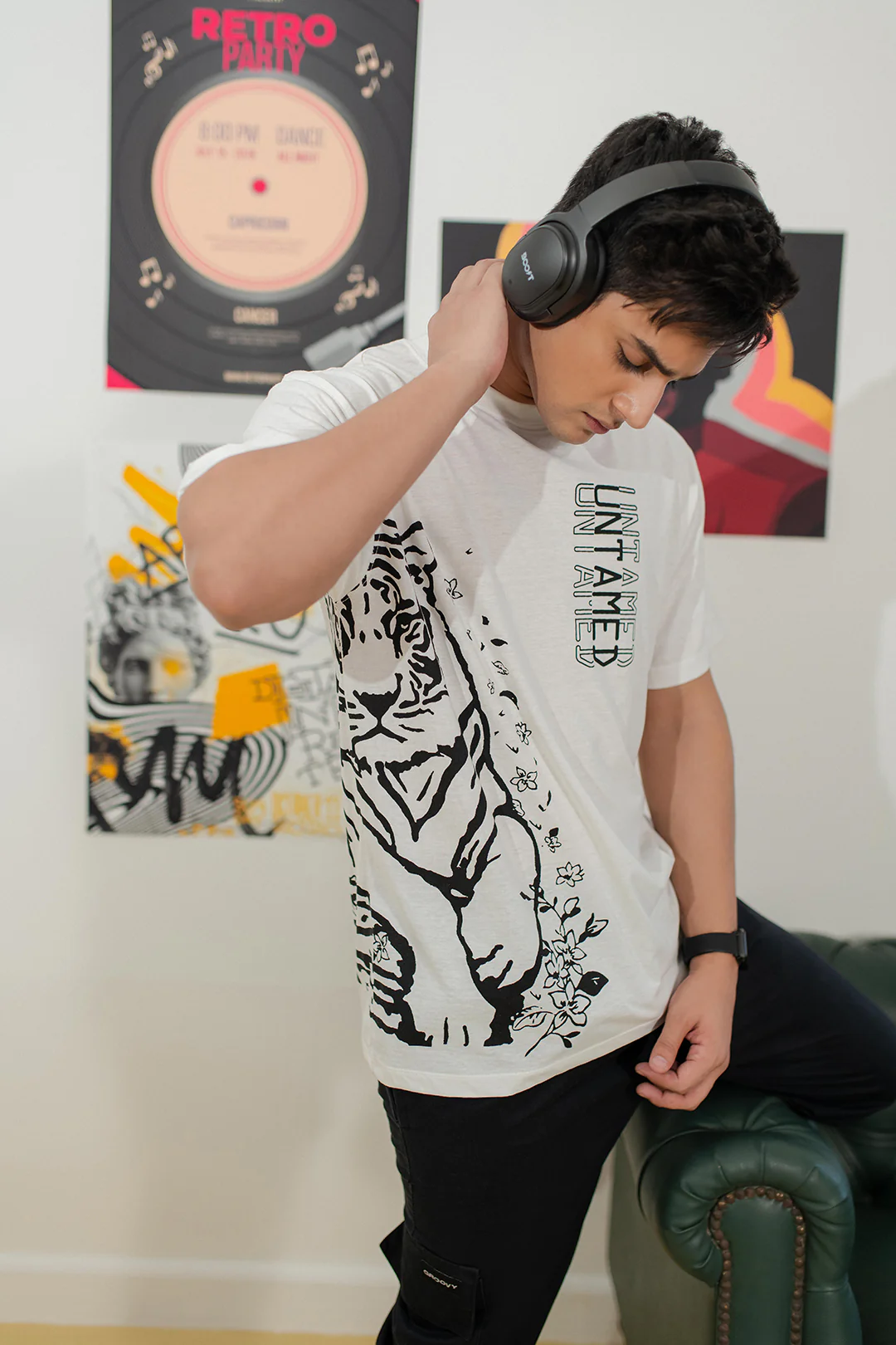 Relax Graphic T-Shirt - X036 - Image 4