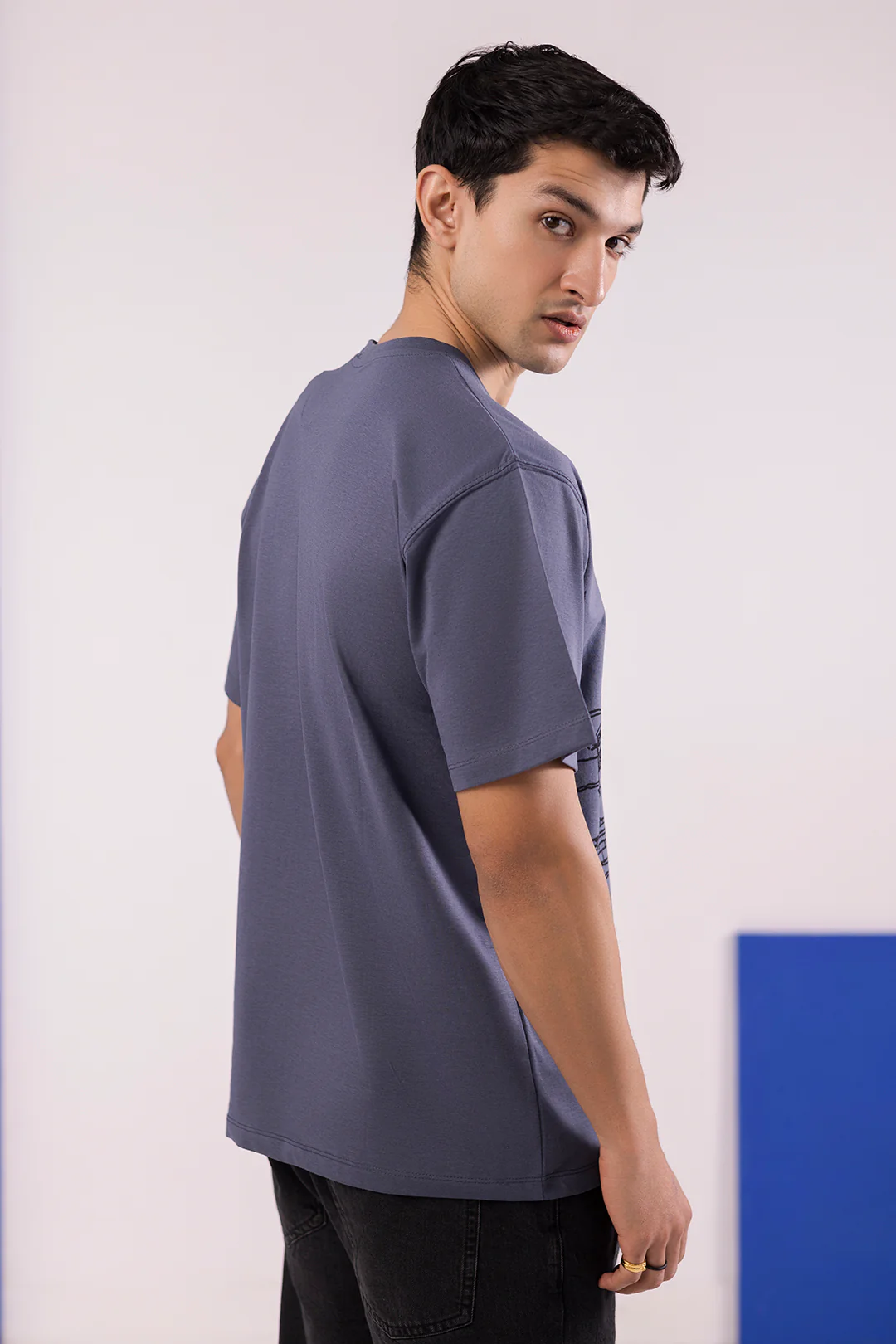 Relax Graphic T-Shirt - X043 - Image 5