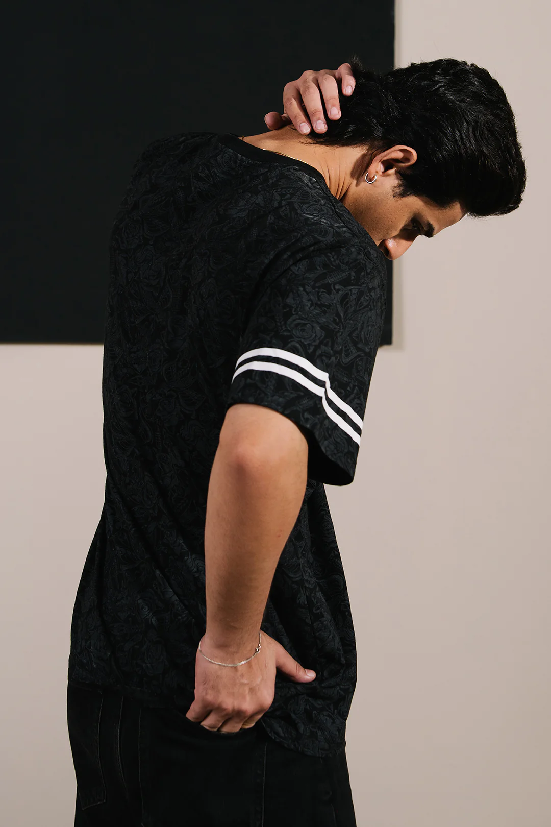 Relax Graphic T-Shirt - X116 - Image 3