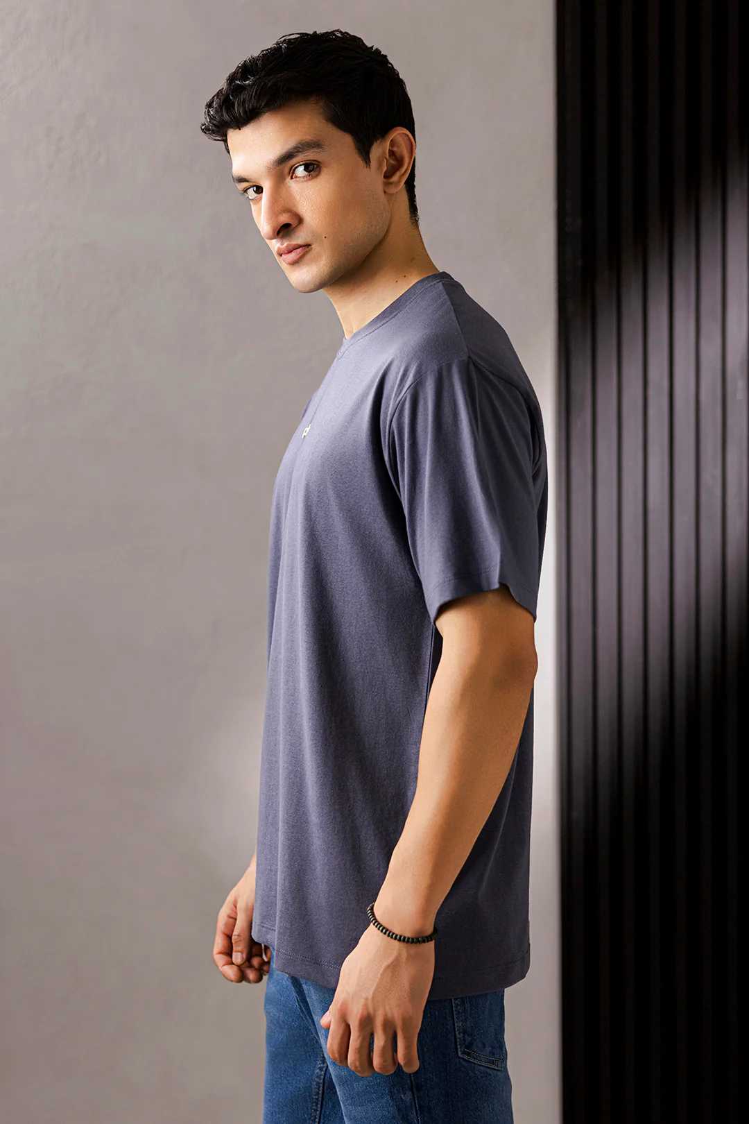 Relax Graphic T-Shirt - X135 - Image 3