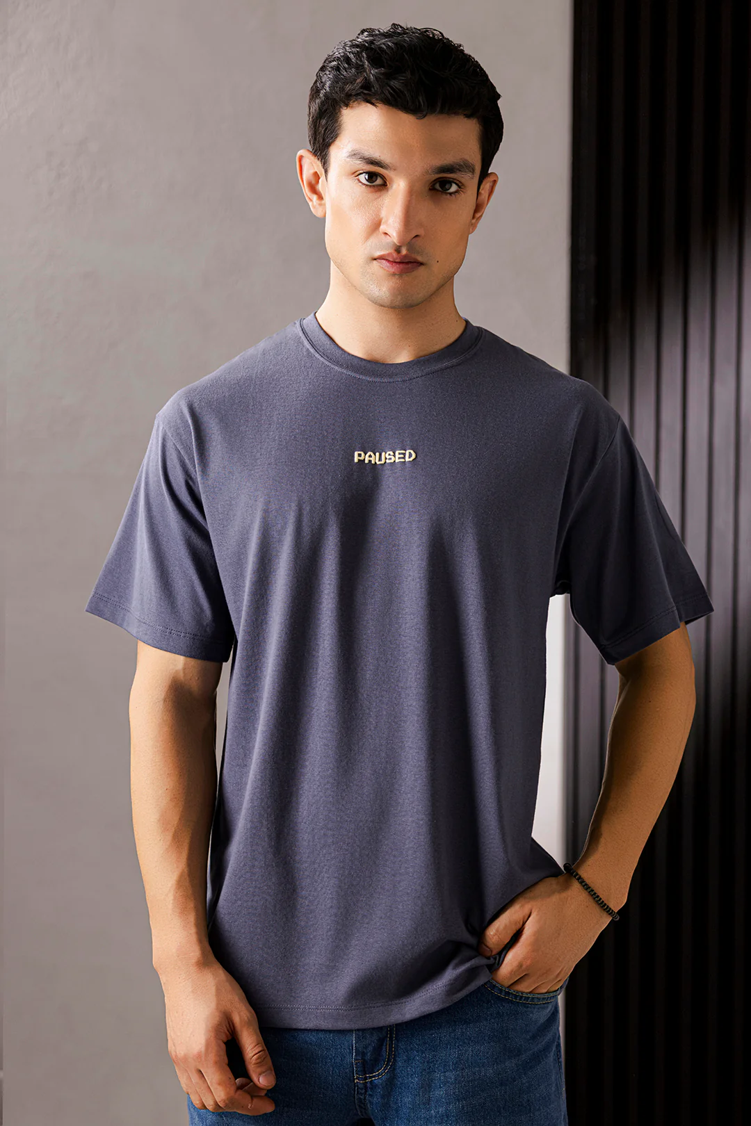 Relax Graphic T-Shirt - X135 - Image 4