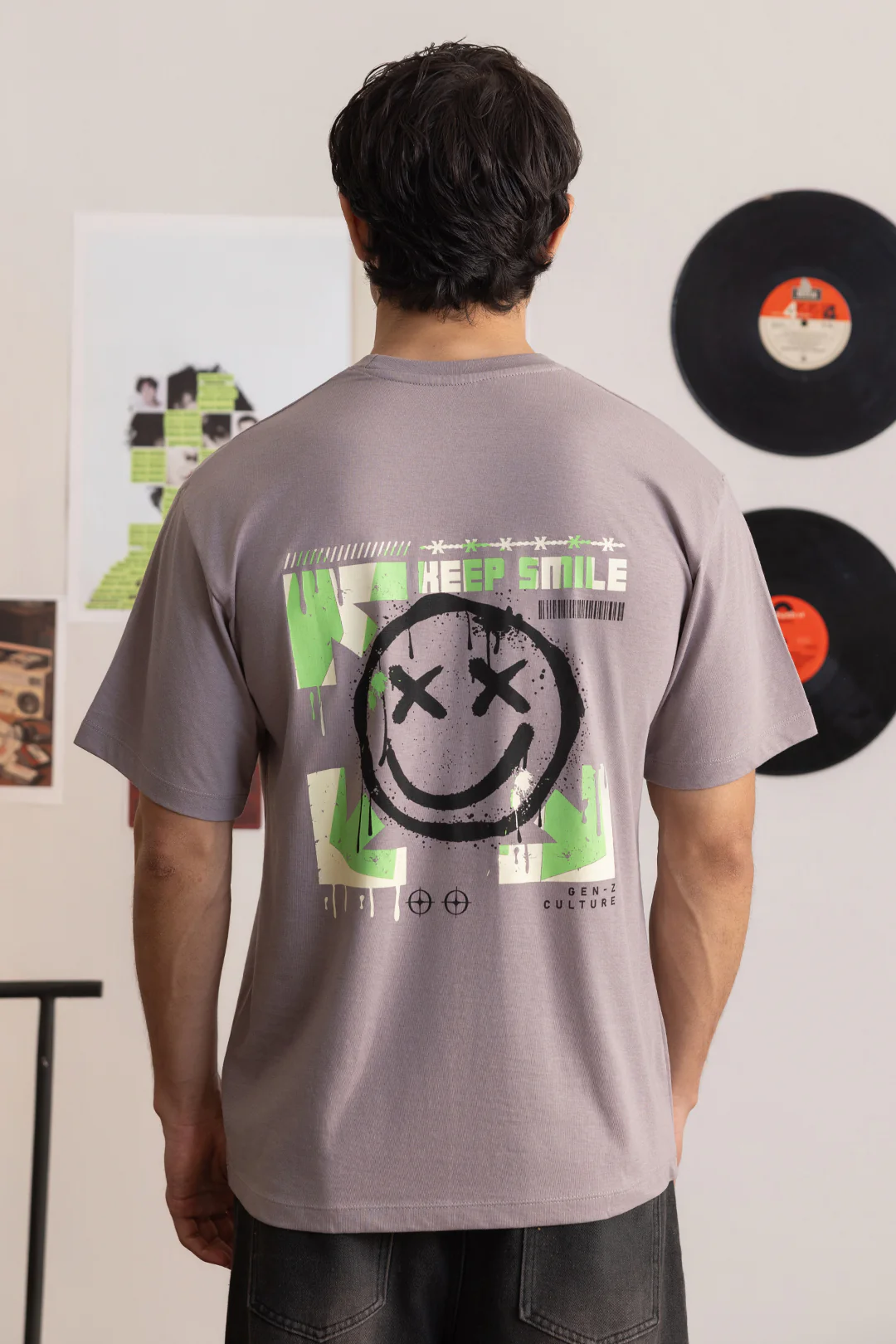 Relax Graphic T-Shirt - X320