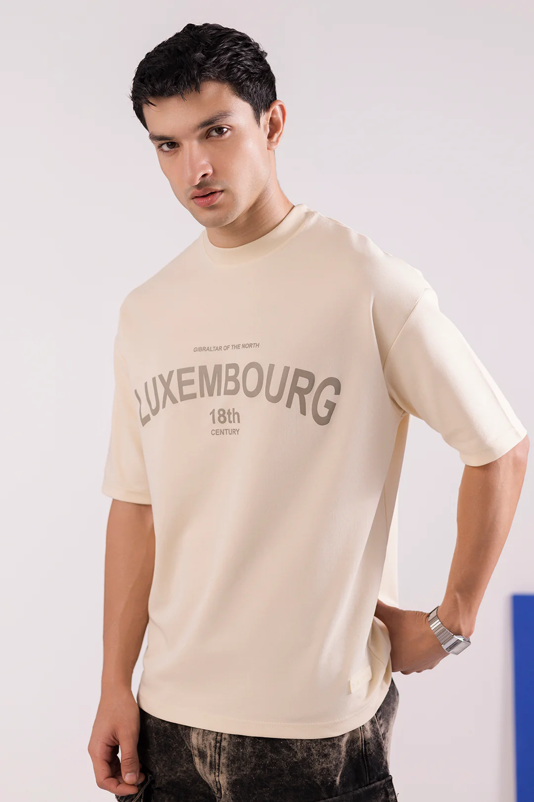Oversized Graphic T-Shirt - 4008 - Image 3