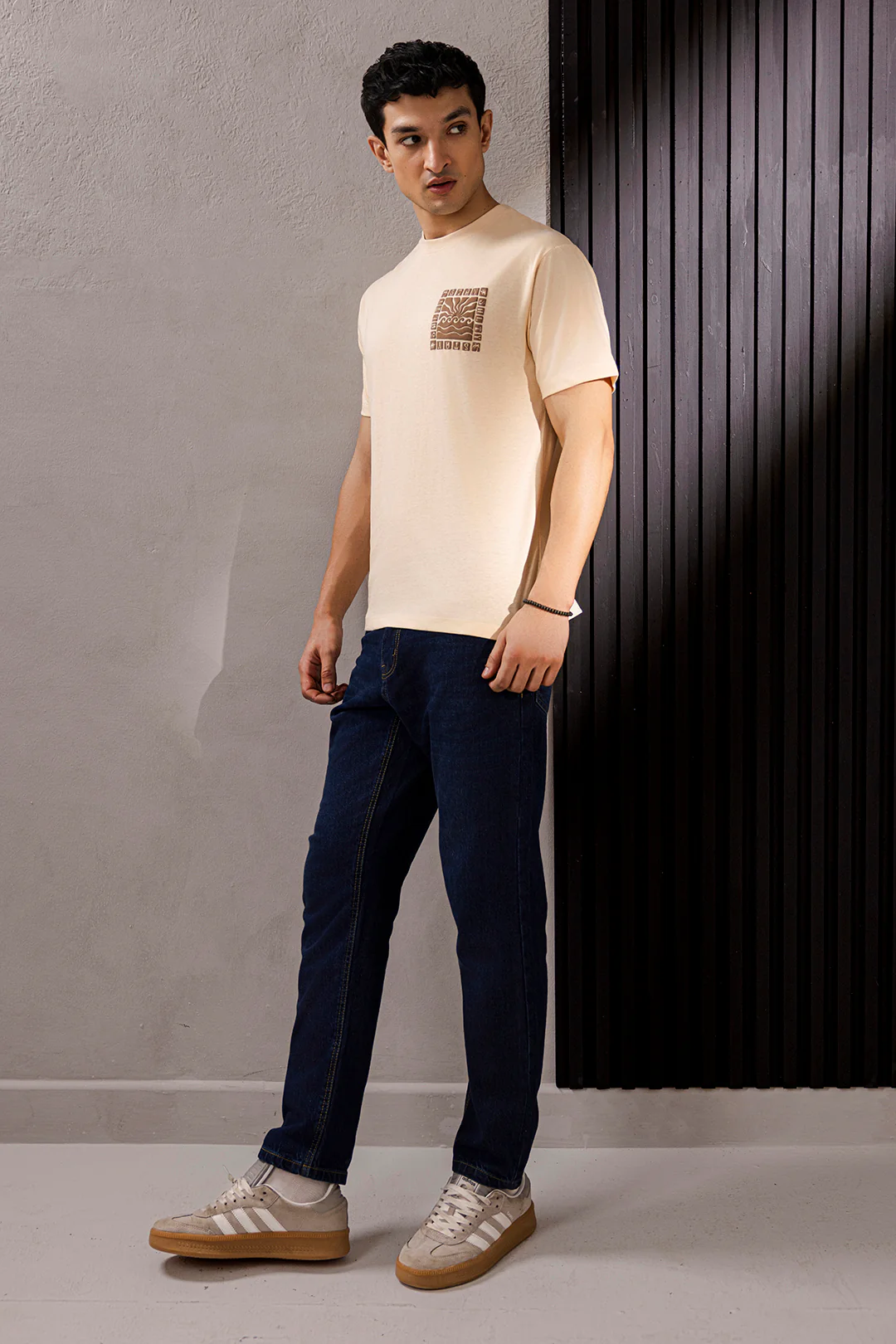Graphic T-Shirts - R150 - Image 4