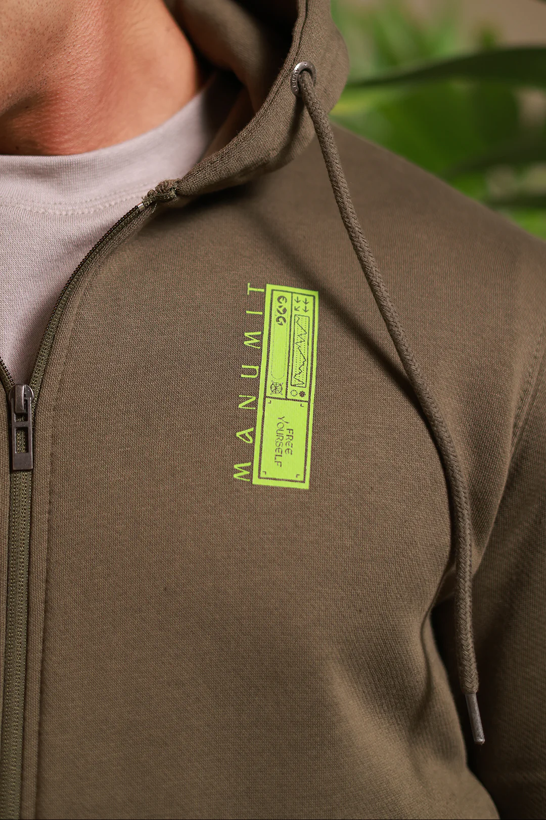 Graphic Zipper Hoodie - 5009 - Image 4