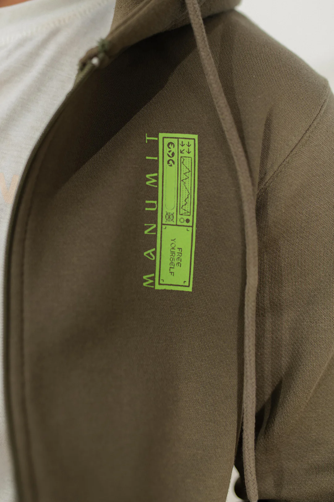 Graphic Zipper Hoodie - 5009 - Image 8