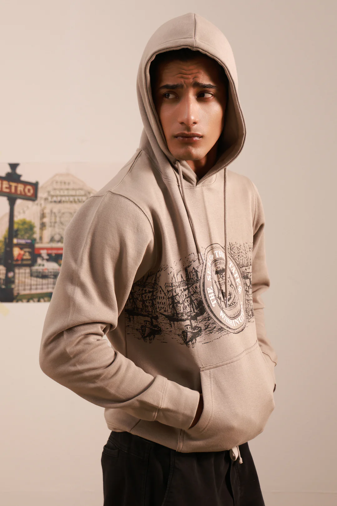Graphic Hoodie - 5011 - Image 2