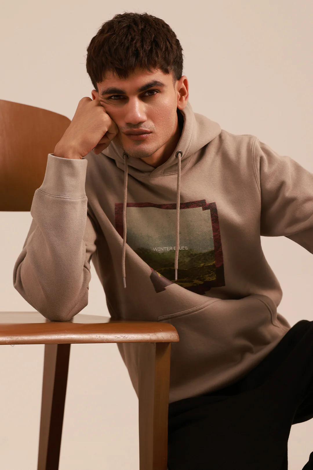 Graphic Hoodie - 5012 - Image 5