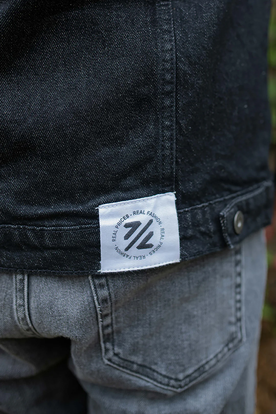 Jackets - E001 - Image 4