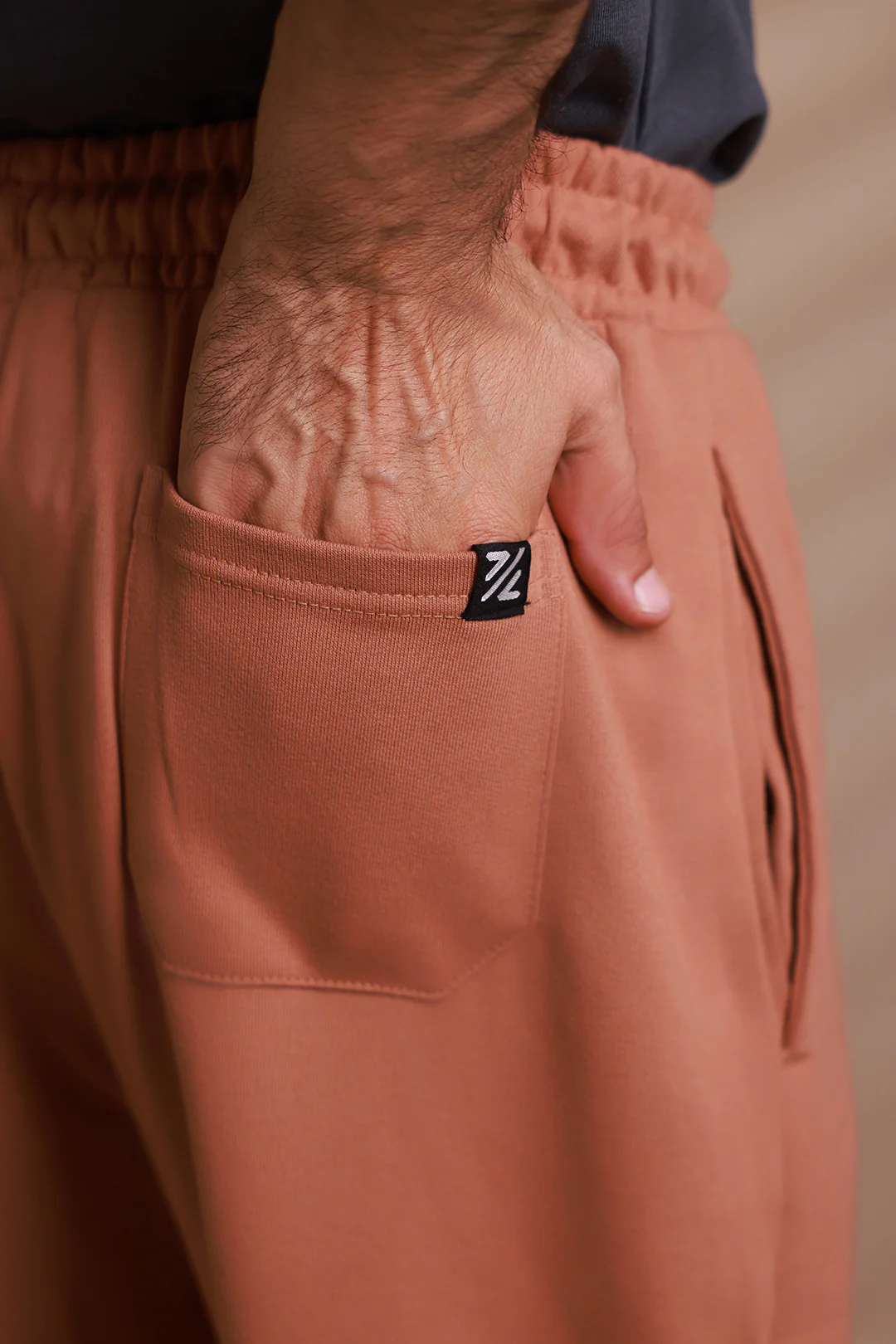 Knitted Relaxed-Cuff Pant - 5003 - Image 3