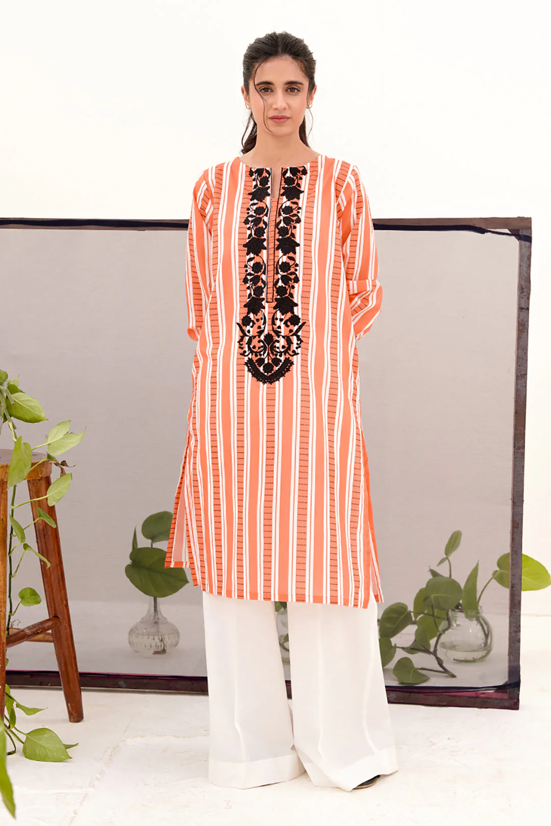 Embroidered Kurta - 0921 - Image 2