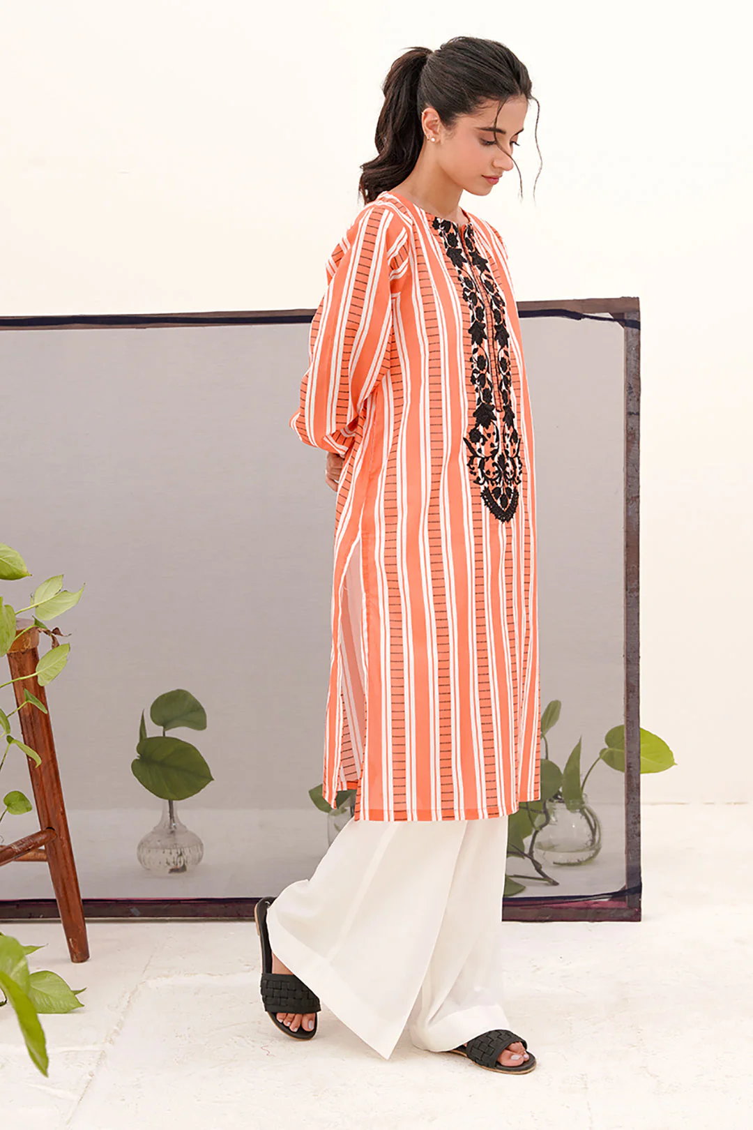 Embroidered Kurta - 0921 - Image 3